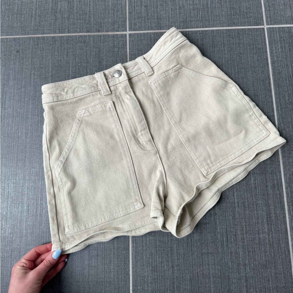Wilfred cargo shorts - size 4